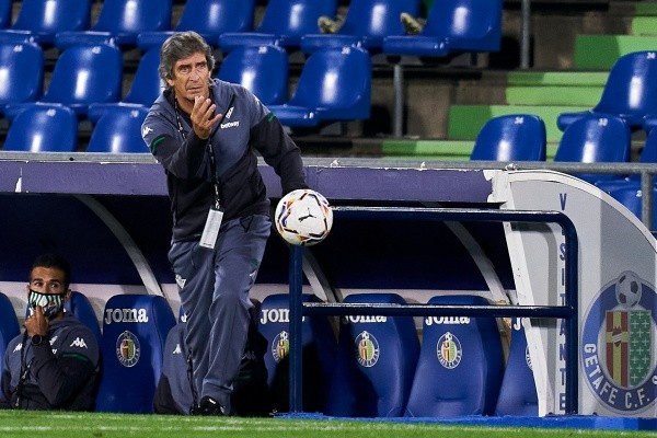 El entrenador chileno fue alabado en España por la enorme campaña del Betis hasta ahora.