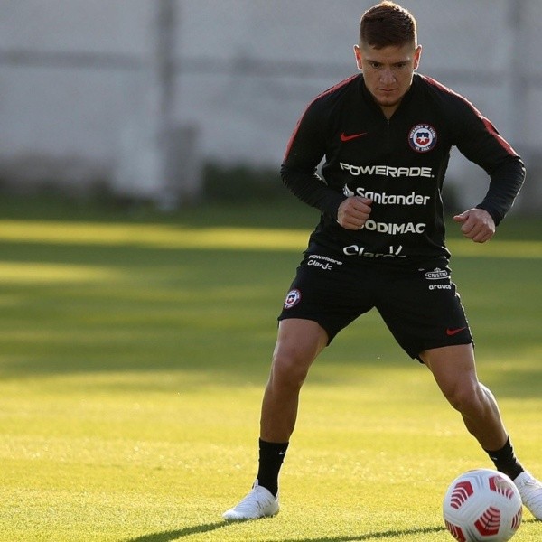 Leo Gil aparecía como uno de los nombres posibles para la próxima fecha triple de Eliminatorias, pero no fue considerado por Martín Lasarte.