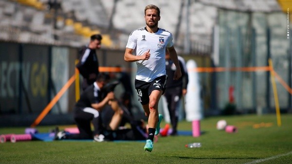 Christian Santos se pone a tono para su debut en Colo Colo. Foto: Colo Colo