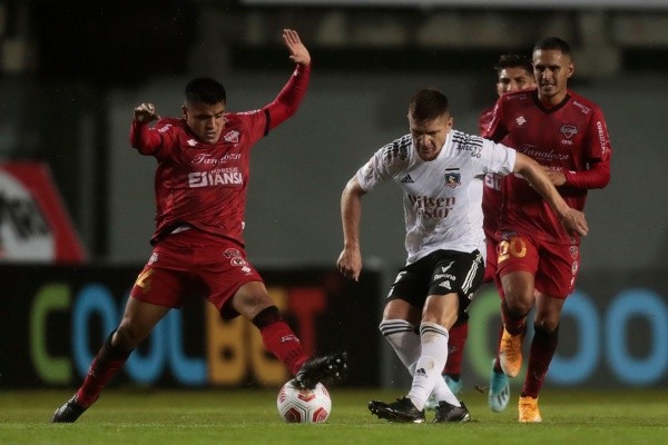 Leonardo Gil fue uno de los pocos que pudo estar en la primera rueda ante Ñublense. Ahora, con plantel completo, van por su revancha. Foto: Agencia Uno