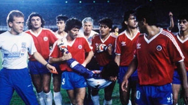 Chile vivió el episodio más polémico de su historia visitendo a adidas en el Maracaná en 1989. Foto: Archivo.