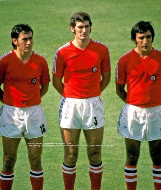 La camiseta de Chile en Alemania 1974. Foto: Masahide Tomikoshi