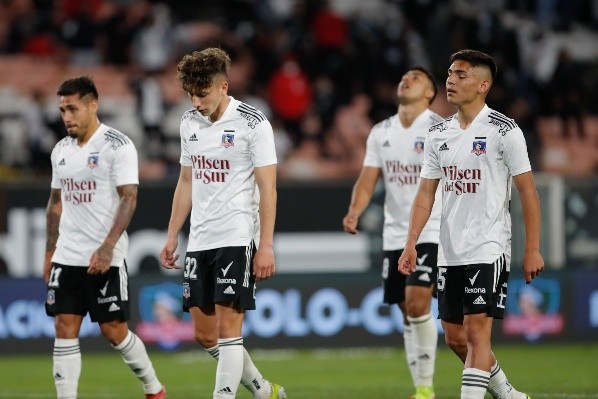 Colo Colo sufrió una dura derrota frente a Ñublense. (Foto: Agencia Uno)