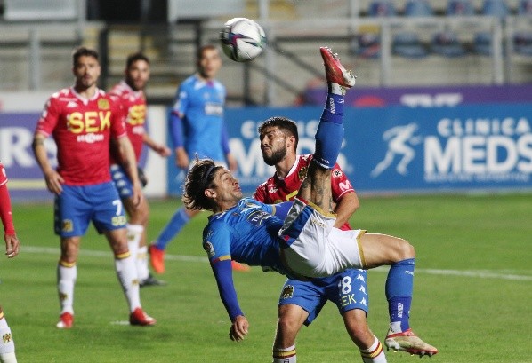 Joaquín Montecinos tendrá su esperada oportunidad en la selección chilena. Foto: Agencia Uno