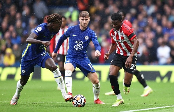 Chelsea tuvo a un Timo Werner inspirado este sábado para escalar a la cima de la Premier League con un sufrido triunfo ante Southampton. Foto: Getty Images