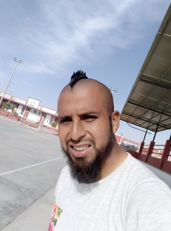 Pese a que algunos peruanos lo increpan por su parecido con Vidal, Royer asegura que sigue con su admiración al “King” aunque, obviamente, quiere que gane Perú.