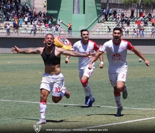 La semana pasada Deportes Copiapó infló el pecho ante Coquimbo Unido ratificando la chapa de candidato. Foto: Deportes Copiapó / Sergio Briceño