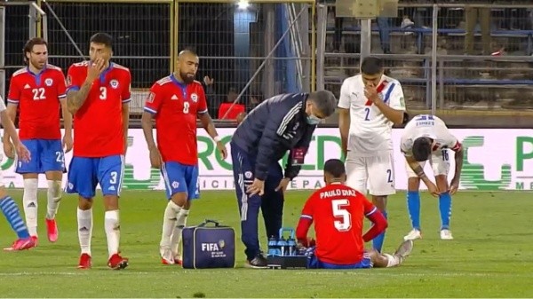 Díaz sufrió molestias musculares en el triunfo de Chile ante Paraguay (Foto: TNT Sports)