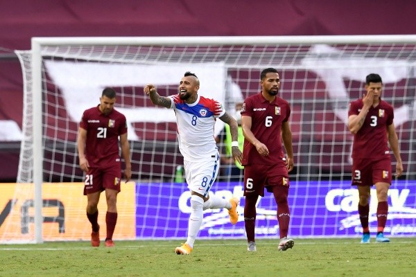 Arturo Vidal anotó en el último duelo entre Chile y Venezuela. El King se hizo presente con el descuento en la derrota por 2-1. Foto: Getty Images