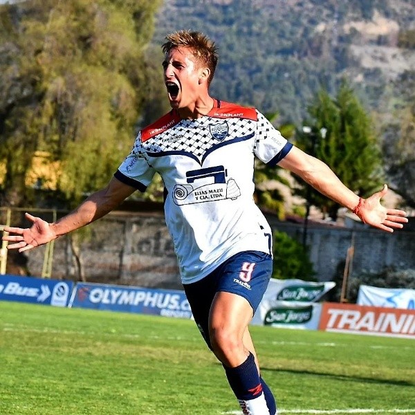 Lucas Martínez le dio el triunfo a Recoleta en el minuto 87. Foto: @deportes.recoleta