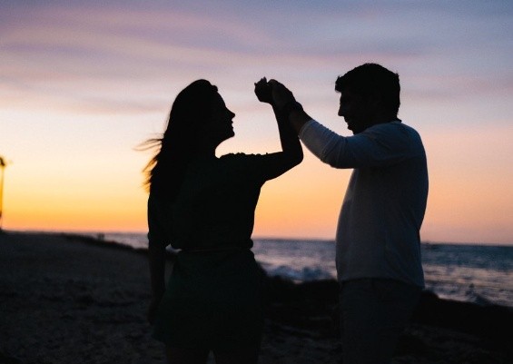 Mariela Montero presenta a su nueva pareja con románticas postales.(2)