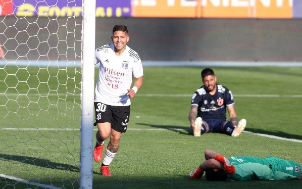 Ignacio Jara confía en pelear el título, pero llamó a la calma. De hecho, ni en la UC están pensando y solo se enfocan en el próximo partido, ante Deportes La Serena. Foto: Agencia Uno