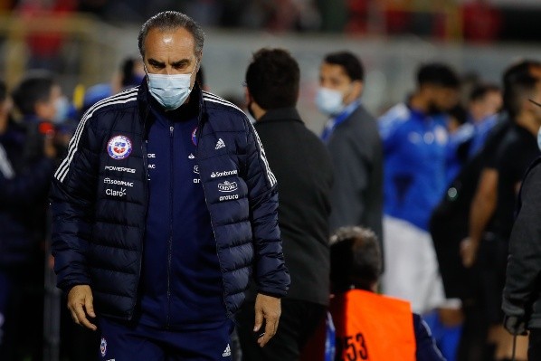 Martín Lasarte se aburrió de las críticas y aseguró que los representantes no tienen nada que ver en sus nóminas. Foto: Agencia Uno