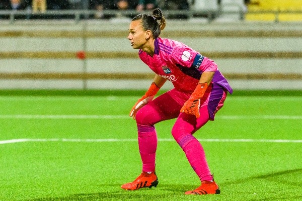 La capitana de La Roja será titular ante Benfica este jueves por la tarde.