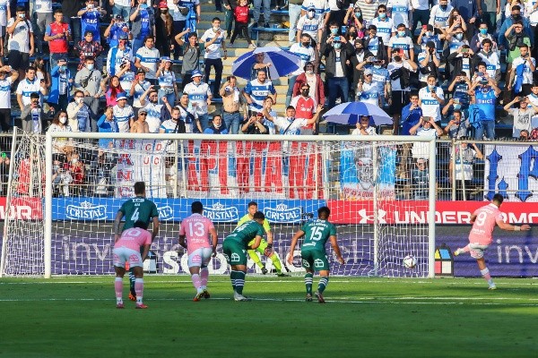 La Franja aguantó con 9 hombres tras las expulsiones de Lanaro y Zampedri.