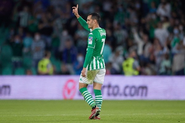 Juanmi marcó gol prácticamente asistido por Claudio Bravo. (Foto: Getty Images)