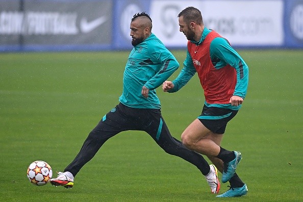 Vidal entrena en Inter pensando en entrar desde el 1′ contra Sheriff.
