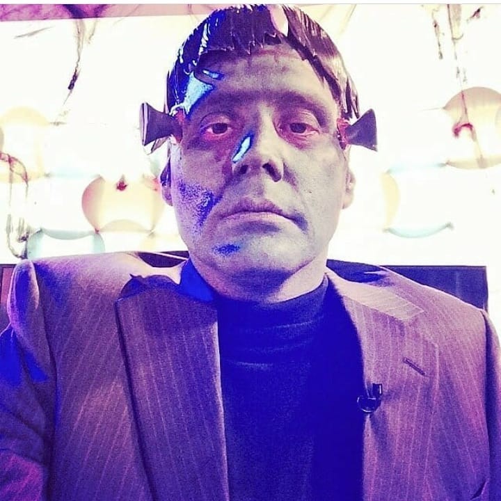 Los disfraces de Halloween: Francisco Saavedra.