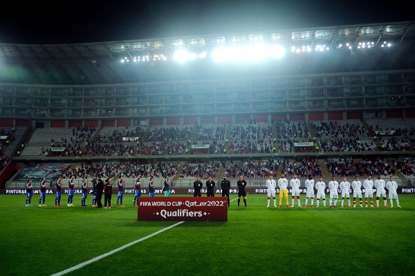 El momento de los himnos nacionales donde la canción chilena recibió pifias en el estadio