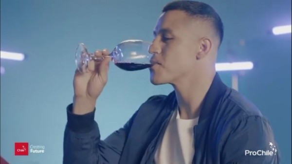 Probado vino chileno, así destaca Alexis a los productos nacionales