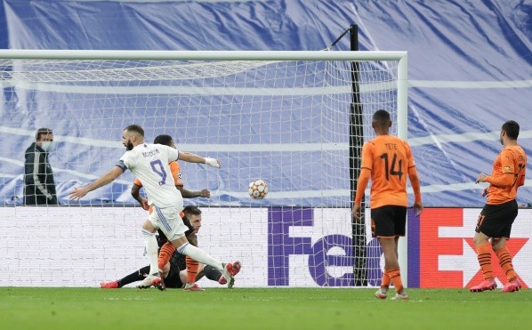 Real Madrid ganó con un doblete de Benzema, pero los hinchas igual pifiaron a los jugadores por el nivel que están mostrando. Foto: Getty Images