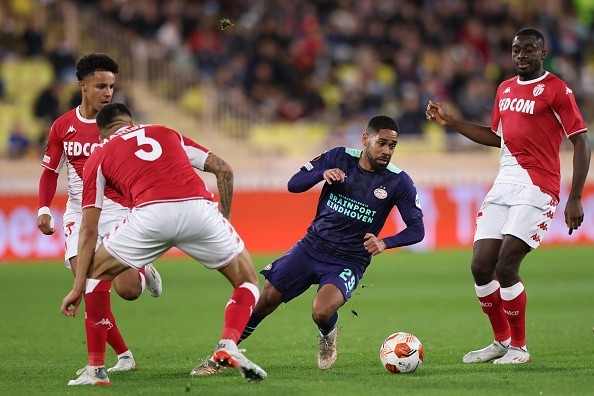 Empate sin goles entre el Mónaco de Maripán y PSV.