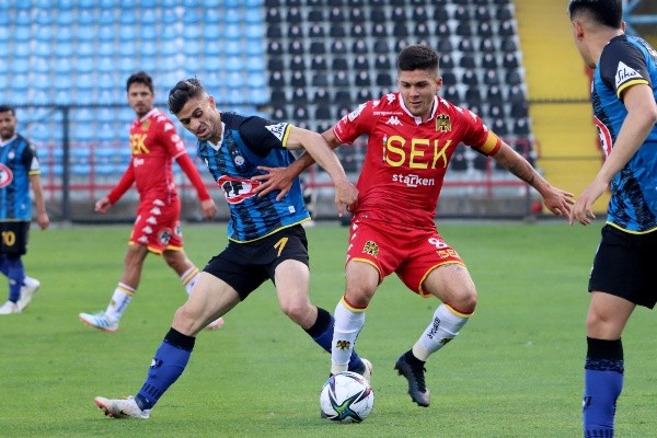 Unión Española arrojó un caso de Covid positivo en la previa del duelo contra Palestino.