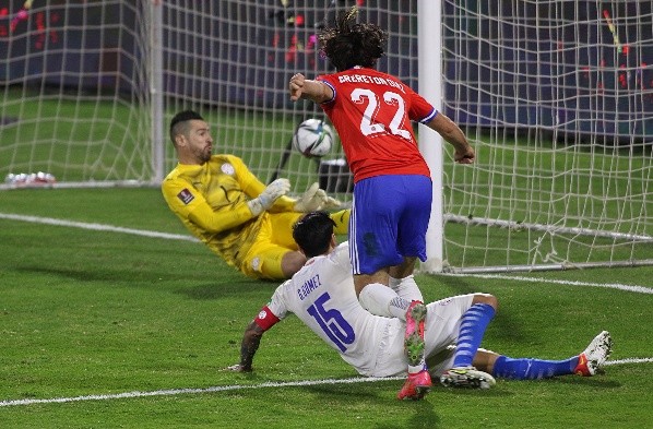 Gustavo Gómez y Paraguay quieren su revancha ante Chile. Foto: Agencia Uno