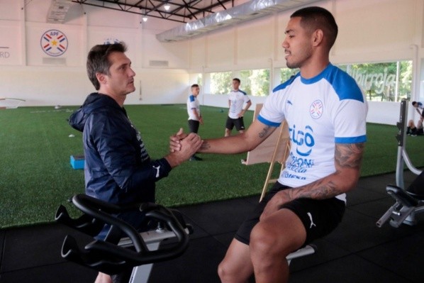 El partido del jueves también será el estreno en la banca para Barros Schelotto