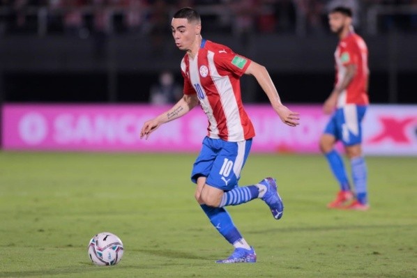 Paraguay desde el duelo contra Perú en octubre de 2020 que viene utilizando el balón Puma