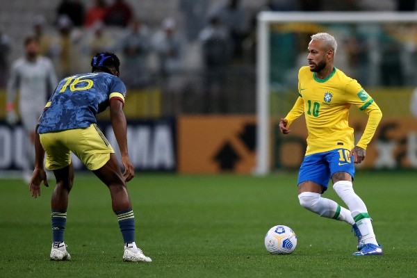 Neymar estuvo con los ánimos caldeados durante todo el partido. (Foto: Getty Images)