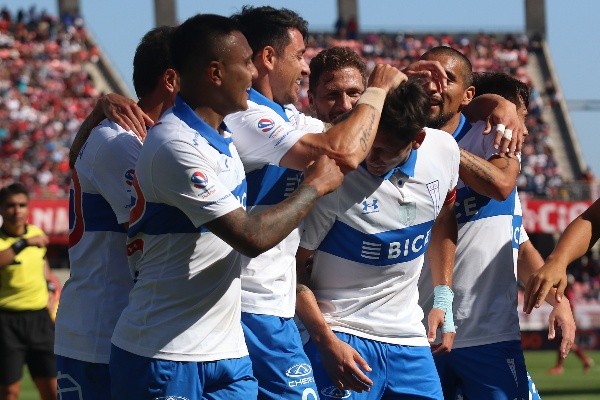 Universidad Católica dio un nuevo golpe de autoridad en la lucha por el título. (Foto: Getty Images)