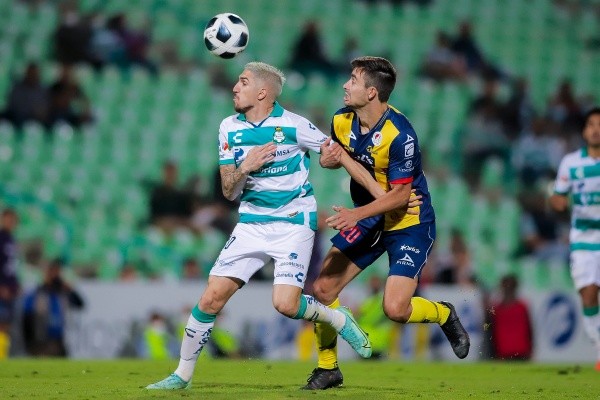 Diego Valdés estuvo presente hasta el minuto 80 en cancha por el Santos Laguna