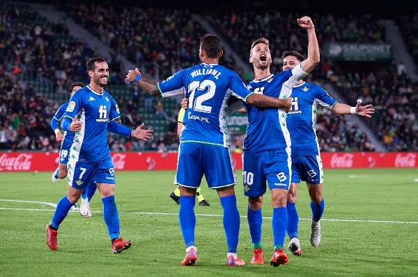 La celebración del Betis en el triunfo ante Elche
