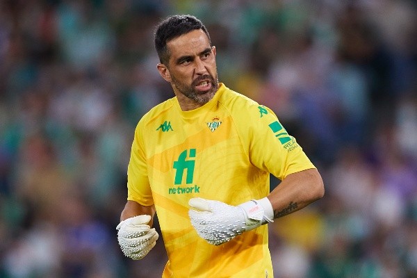 Claudio Bravo destaca en cada participación con Betis. (Foto: Getty Images)