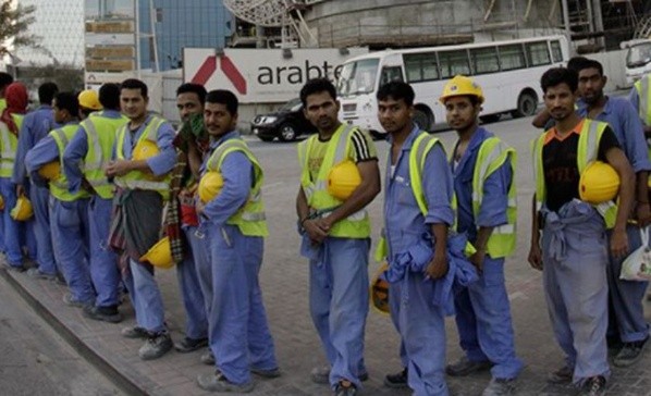 Trabajadores inmigrantes en Qatar (archivo)
