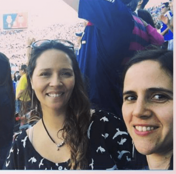 María Paz Ocampo asiste a los estadios a ver fútbol. En la imagen está en el Nacional cuando la &quot;U&quot; ganó 8-1 a O&#039;Higgins. Foto: Instagram.