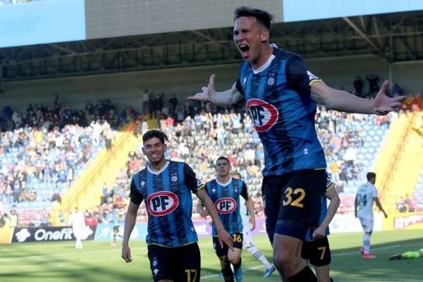 Huachipato necesita ganar y revisar qué pasa con Universidad de Chile y Curicó Unido