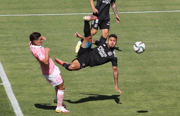Luego de jugar ante la Católica a Colo Colo se le complicó el escenario. Foto: Agencia Uno.