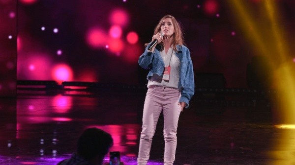 Soledad en su prueba de sonido para la Teletón 2021.