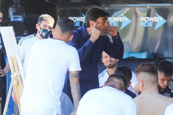 El técnico cambió la cara de un camarín que la temporada pasada estuvo peleando por no descender