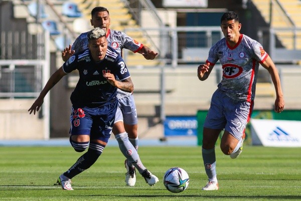 La U jugó un partido impresionante ante La Calera. Foto: Agencia Uno