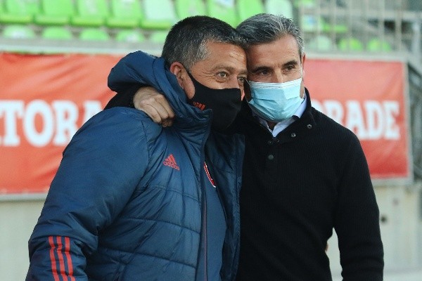 Cheíto Ramírez y Cristián Romero no seguirán en la banca de sus clubes. Foto: Agencia Uno.