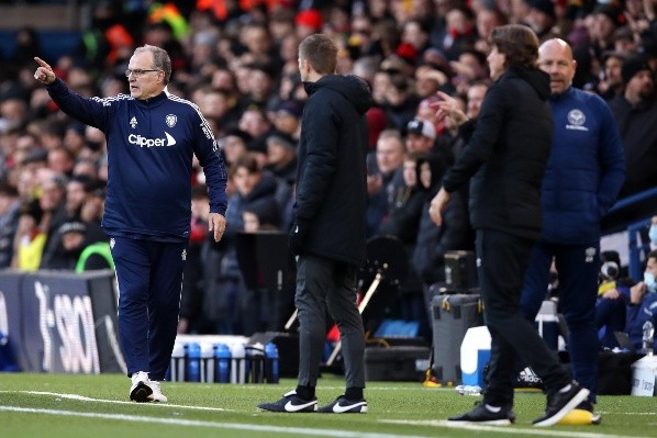Marcelo Bielsa empieza a enderezar el camino en la Premier League. (Foto: Getty Images)