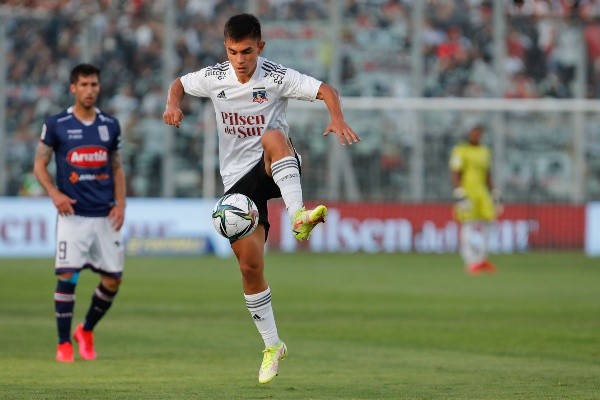 Pizarro no ha logrado llegar a un acuerdo con Colo Colo. Foto: Agencia Uno