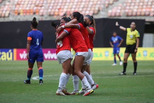 La Roja femenina sigue haciendo historia y cada vez se gana un lugar más importante en el mundo. Foto: Comunicaciones ANFP