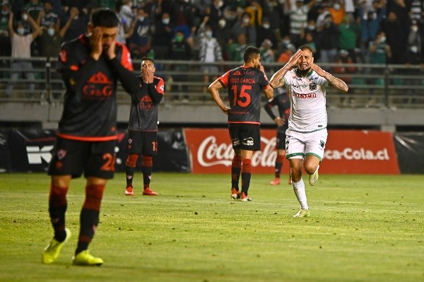 Deportes Temuco se impuso en la ida y tiene la ventaja para disputar el ascenso a Primera División. Pero Deportes Copiapó todavía no baja los brazos. Foto: Agencia Uno