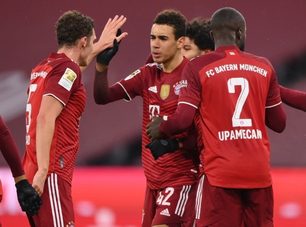 El juvenil Jamal Musiala selló la remontada del Bayern Munich. (Foto: Getty Images)