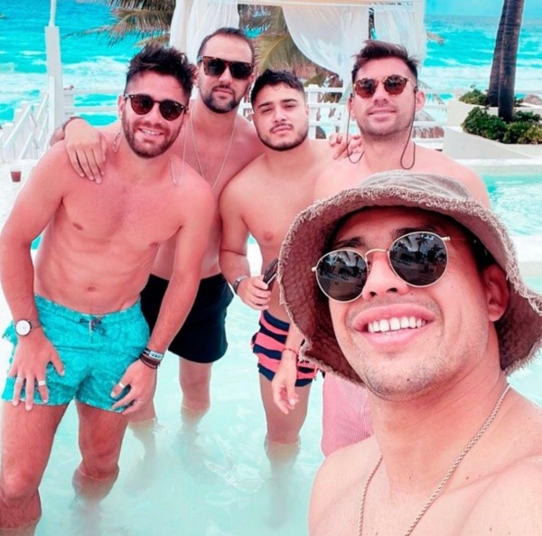 Iván Morales, César Fuente y Stefano Magnasco disfrutan de sus vacaciones en Cancún. (Foto: Captura)