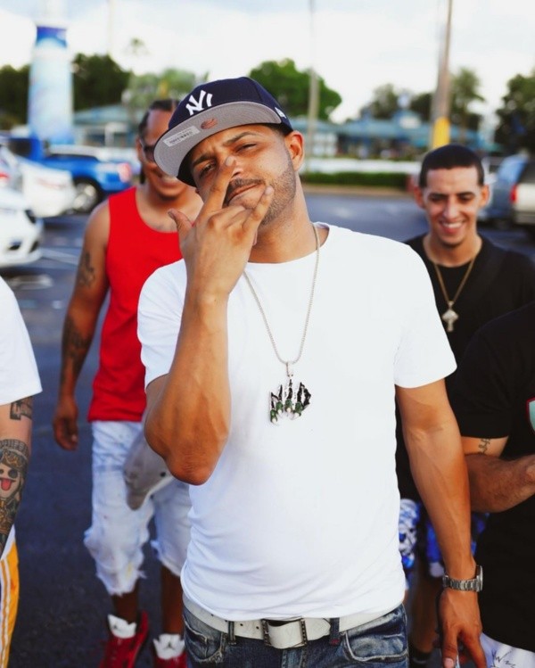 Flow La Movie falleció junto a su familia en trágico accidente aéreo.(2)